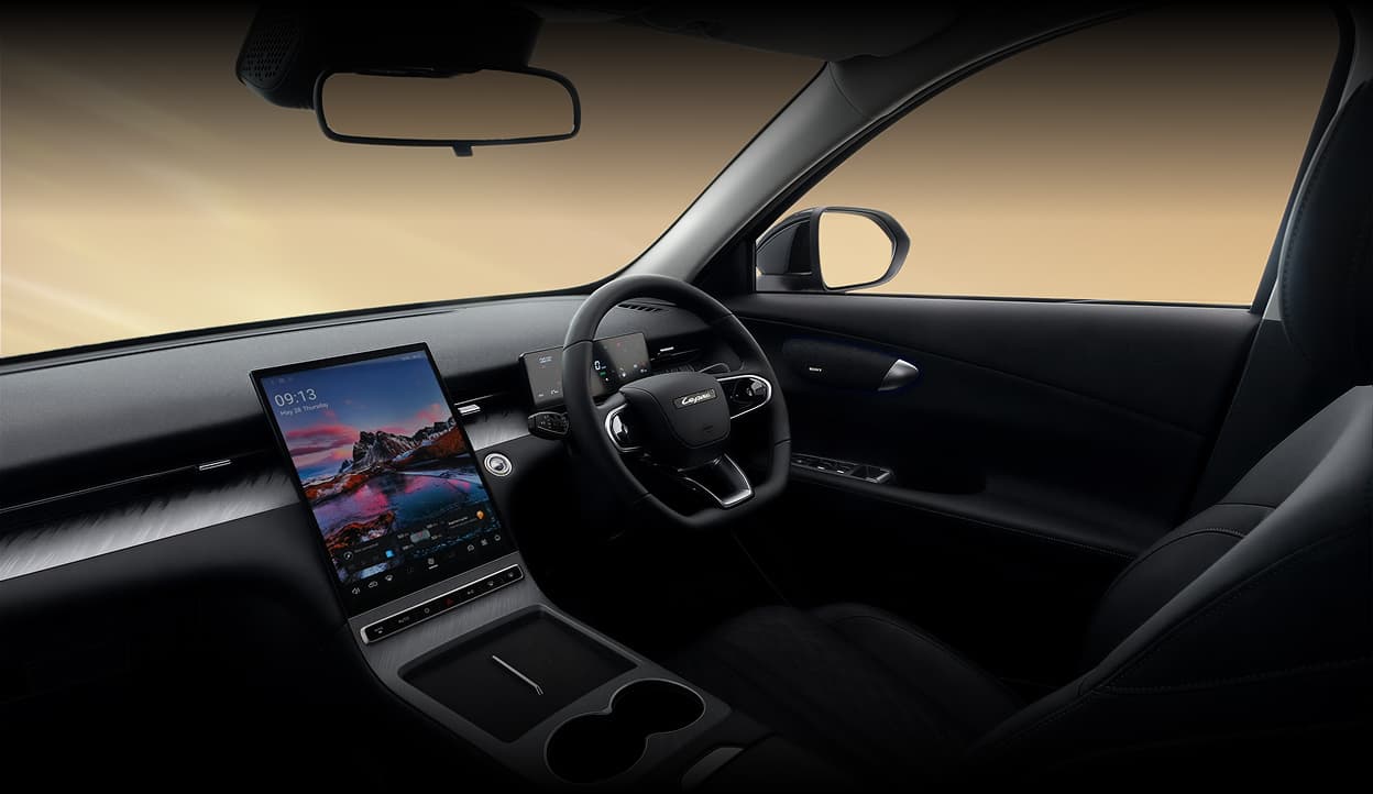 LEPAS L6 front cabin and centre console